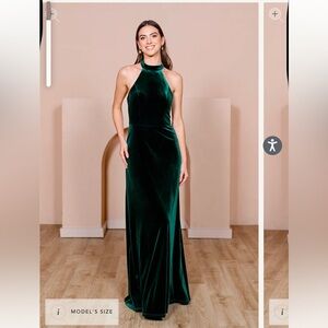 Revelry Tori Velvet Dress Classic Emerald Size 6 Formal Wedding Gala Event